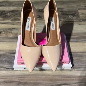 Steve Madden pointed toe pumps